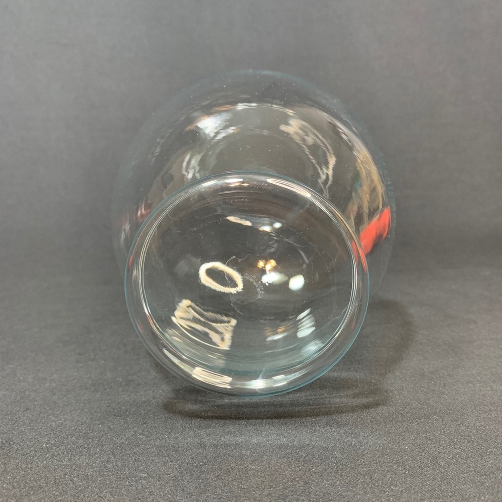 Classic Style 8-3/4" Clear Glass Vase - Picture 3 of 5
